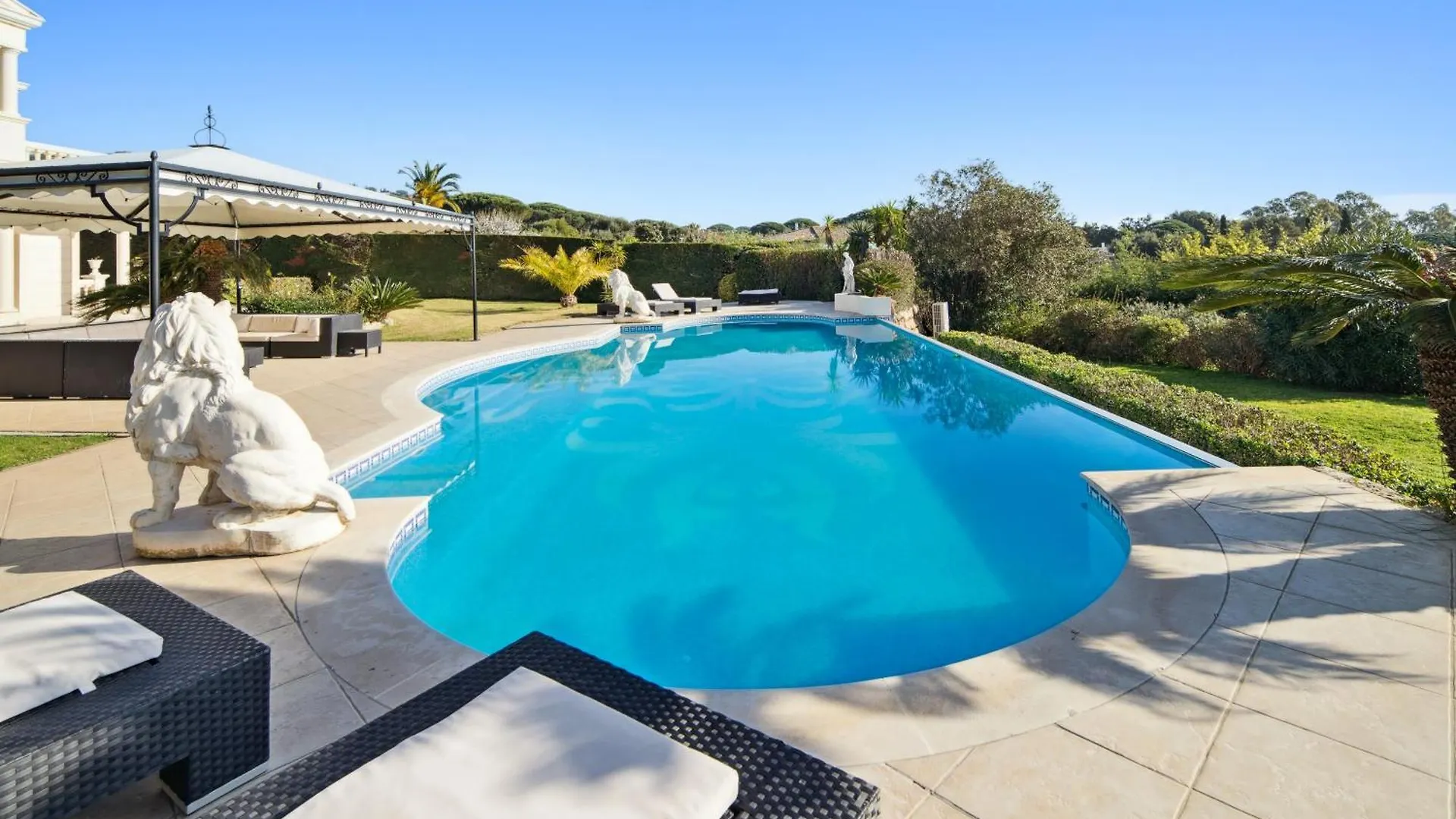 Panorama D'Exception Piscine Chauffee Proche De La Mer Dans Un Domaine Privee Grimaud